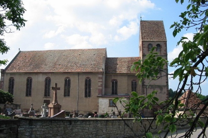 Crédit Mairie - Eglise St Jacques le Majeur avec clocher du 12ème siècle construit par le Chevalier d'Empire Jean Bernach 